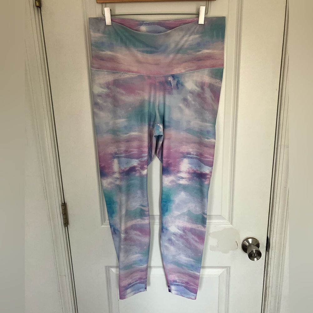 🎉 3/$15 Old Navy Celestial Extra High-Rise Leggings XL